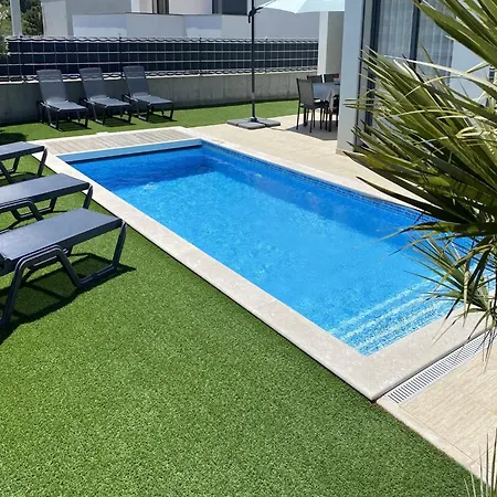 Near Obidos Lagoon And Surf Beaches, Cleaning Included 포즈도아렐로