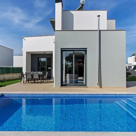 Near Obidos Lagoon And Surf Beaches, Cleaning Included 빌라 포즈도아렐로