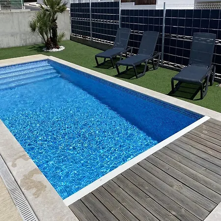 Near Obidos Lagoon And Surf Beaches, Cleaning Included 빌라
